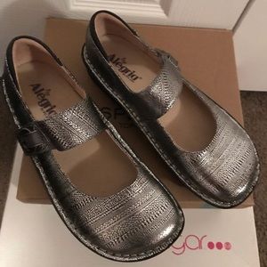 Algeria/size 39 New Without tags